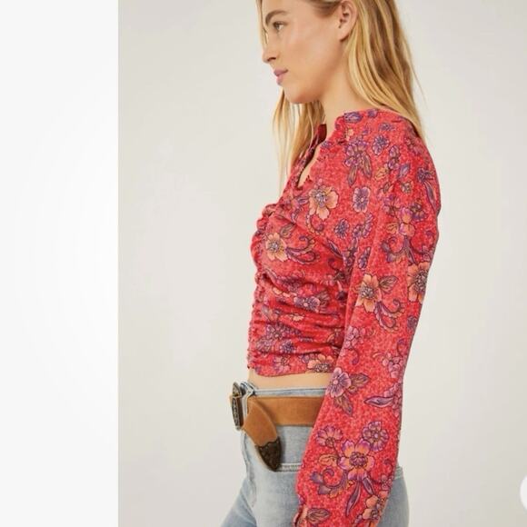 NWT Free People Top Women’s M Red Orange Floral Cropped Blouse Fall Colors - Picture 3 of 13